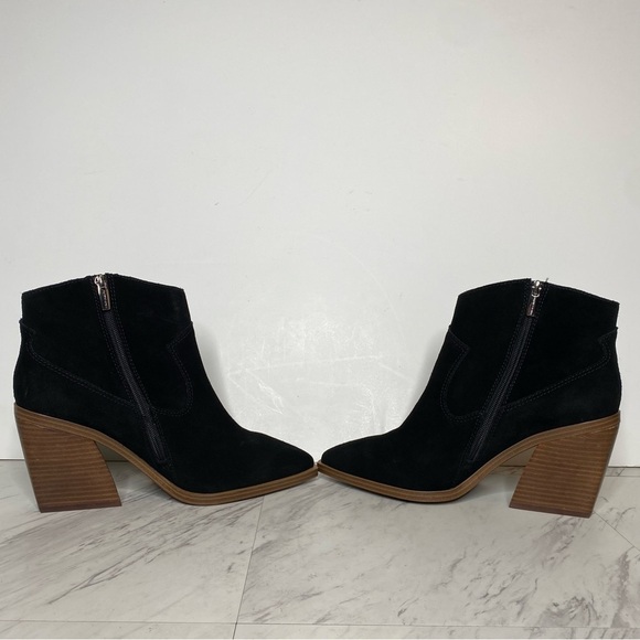New! Vince Camuto Gredile Black Suede Pointy Toe Bootie 12M - Picture 5 of 14